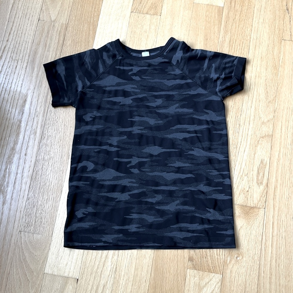 Athleta Girl Black Camo top